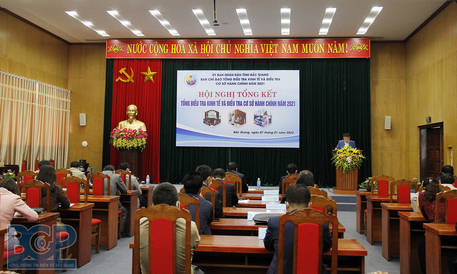 Toàn cảnh hội nghị.