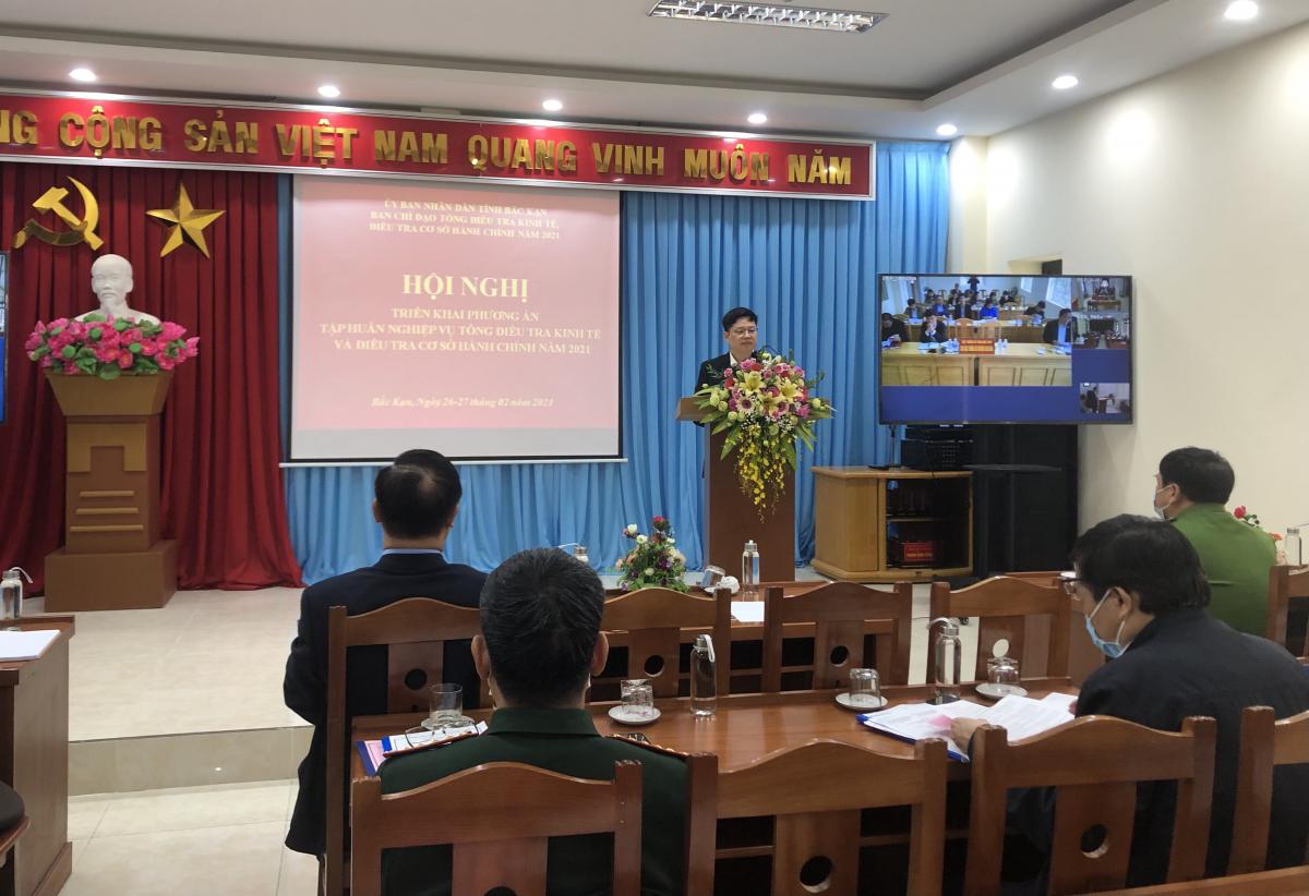 Đồng chí Đinh Quang Tuyên- Ủy viên BTV Tỉnh ủy, Phó Chủ tịch Thường trực UBND tỉnh, Trưởng ban Chỉ đạo phát biểu tại hội nghị.