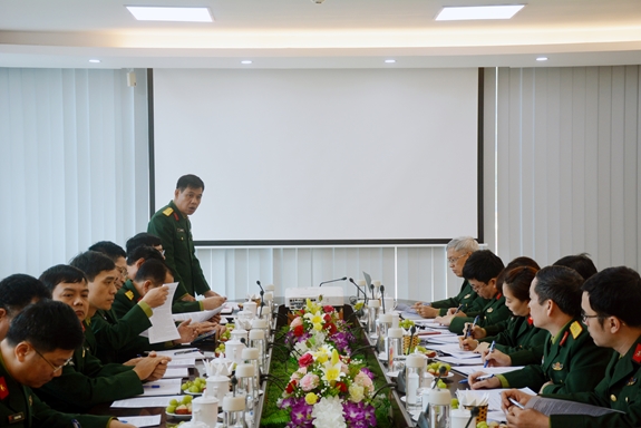 Đoàn kiểm tra làm việc tại Nhà máy Z113.