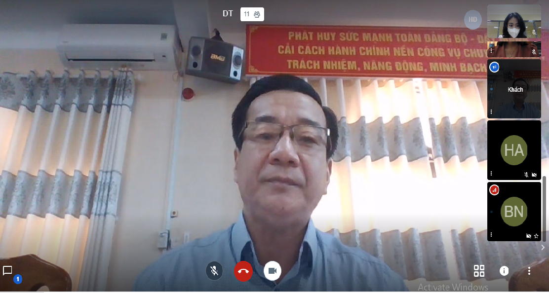 Phó Giám đốc Sở Nội vụ tỉnh Đồng Tháp Trần Minh Lý, Tổ phó Tổ thường trực Ban Chỉ đạo tỉnh Đồng Tháp báo cáo kết quả Tổng điều tra cơ sở hành chính năm 2021 trên địa bàn tỉnh.