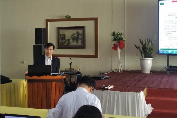 Đ/c Lê Viết Nam, Phó Giám Đốc Sở Nội vụ, Thành viên Tổ Thường trực Ban chỉ đạo tỉnh phát biểu tại Hội nghị