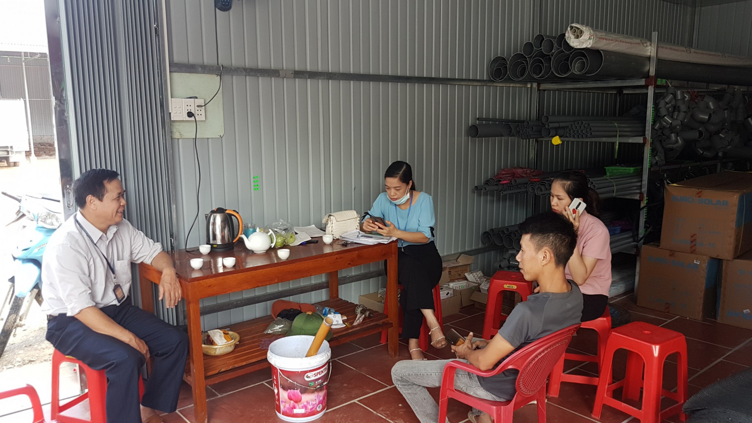 Giám sát viên huyện Bình Gia kiểm tra, giám sát điều tra viên tại địa bàn