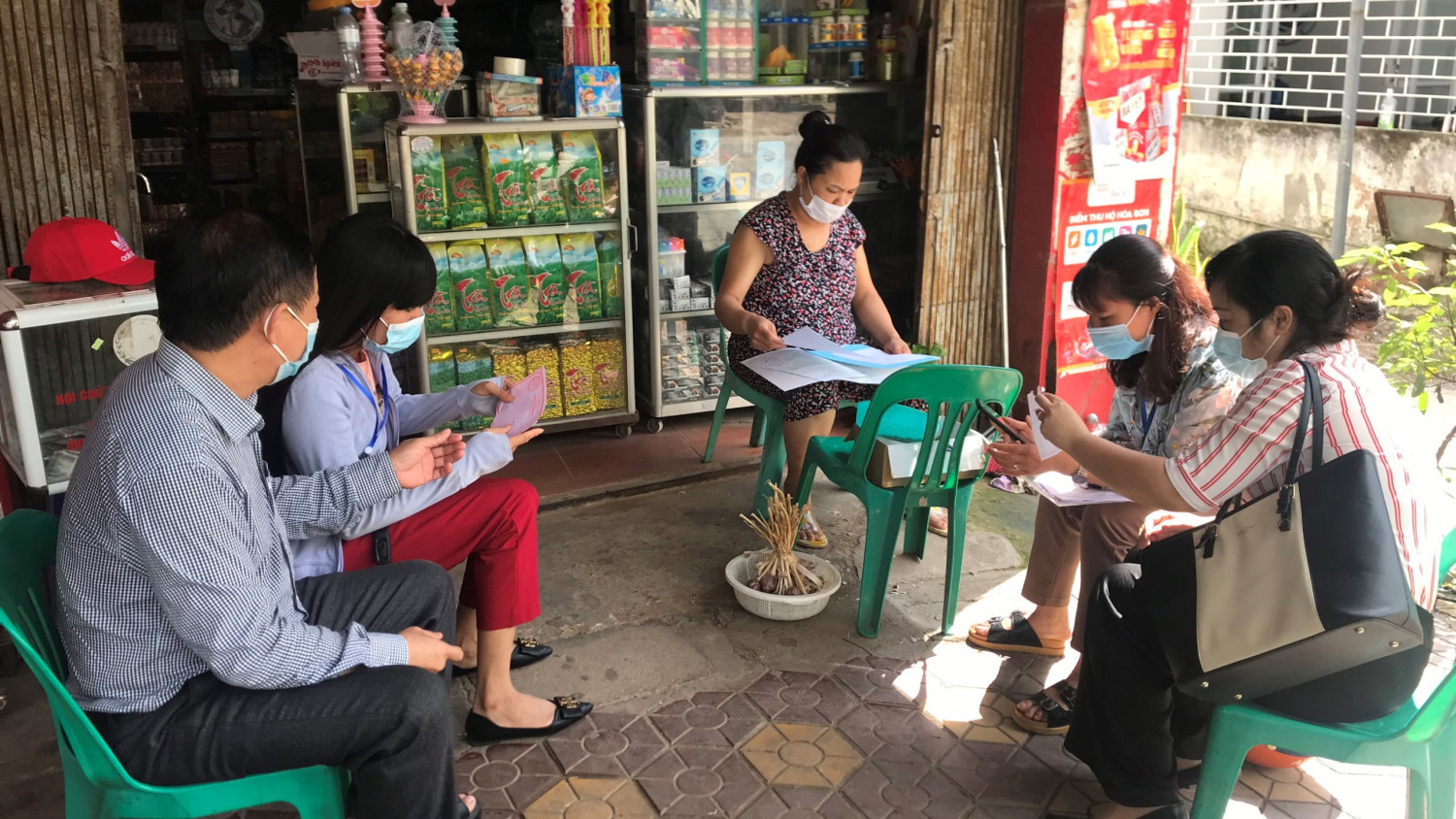 Giám sát viên huyện Lộc Bình kiểm tra, giám sát điều tra viên tại địa bàn