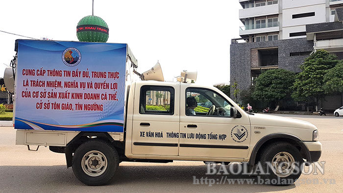 Thành phố Lạng Sơn tổ chức tuyên truyền về tổng điều tra kinh tế giai đoạn 2 bằng xe thông tin lưu động