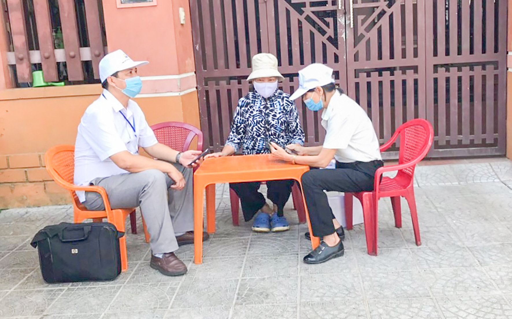 ĐVT thu thập thông tin tại hộ kinh doanh cá thể 