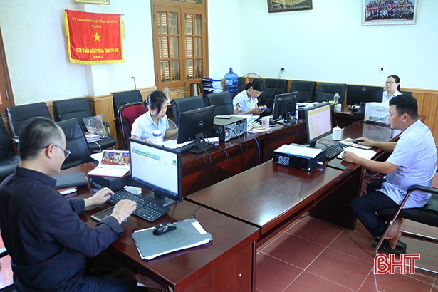 Thành viên tổ thường trực cấp tỉnh tham gia giám sát, hỗ trợ các địa phương thực hiện TĐT.