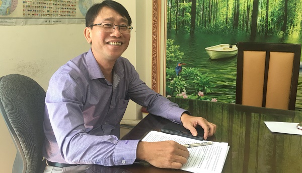 Ông Võ Thanh Sang, Phó Cục Trưởng Cục Thống kê TPHCM trả lời phỏng vấn của Đài VOH