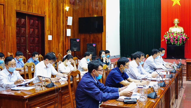 Các đại biểu tham gia buổi họp