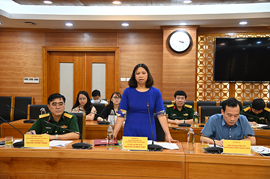 Bà Nguyễn Thị Bích Thủy, Vụ trưởng Vụ Kế hoạch Tài chính - Bộ Nội vụ, Ủy viên Thường trực BCĐ điều tra cơ sở hành chính Trung ương (Bộ Nội vụ) phát biểu